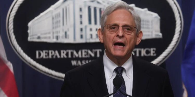 Fiscal general de EEUU dijo que aprobó el allanamiento a la casa de Donald Trump