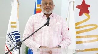 Presidente Abinader destituye a Roberto Fulcar como ministro de Educación