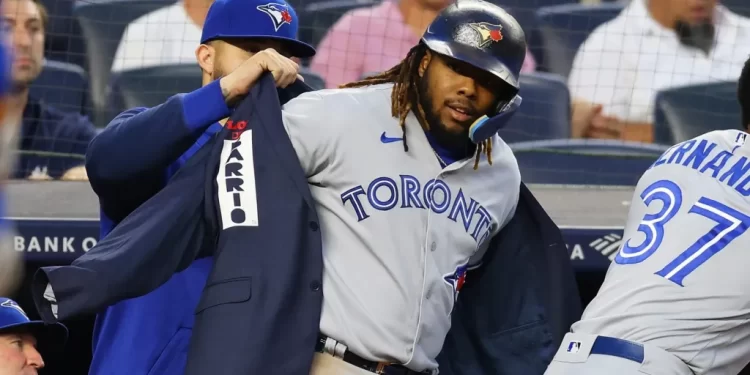 Jonrón de Guerrero Jr. catapultó trinfo Azulejos ante Yankees, Cruz se luce ante Padres