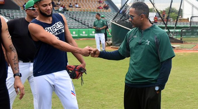Tatis padre señala carrera de su hijo ha quedado destruida por una "tontería"