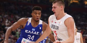 Jokic vence a Antetokounmpo en duelo de MVP’s