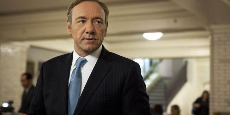 Kevin Spacey pagará 31 millones de dólares a productores de "House of Cards"