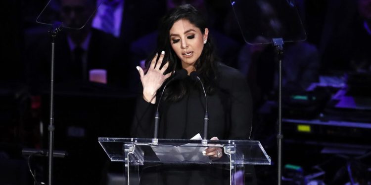 Vanessa Bryant carga contra las autoridades por filtrar fotos del cadáver de Kobe