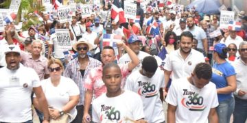 Dominicanos realizan Marcha Patriótica en contra de la migración haitina