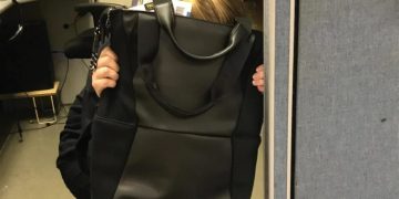 Mochilas antibalas contra la epidemia de tiroteos escolares en EE.UU.