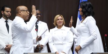 Pacheco es juramentado como presidente Cámara de Diputados