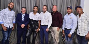 Dirigentes del PRM pasan a apoyar a Abel Martínez