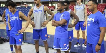 Duarte encabeza pelotón de jugadores inician prácticas del equipo nacional basket