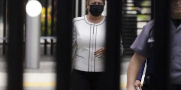 Ex gobernadora de Puerto Rico podría enfrentar condena de 20 años de prisión