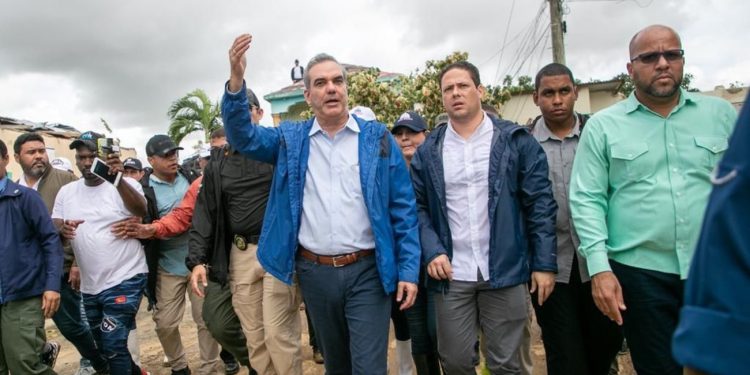 Abinader autoriza aporte a alcaldes y directores de distritos en zonas afectadas por Fiona