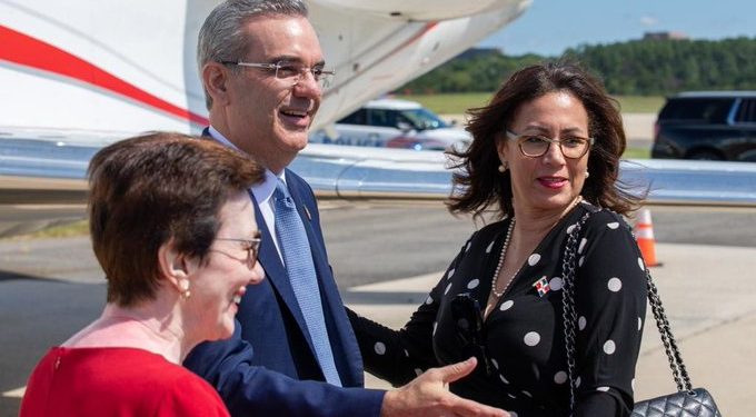 Abinader llega al aeropuerto Ronald Reagan de Washington