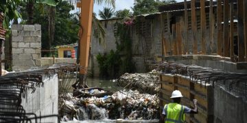 Comité de prevención y mitigación de la CAASD se mantiene en sesión permanente ante paso de Fiona