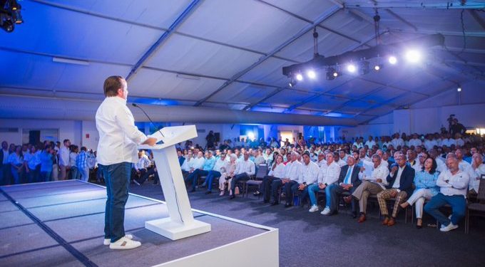 El PRM presenta los miembros de su Dirección Ejecutiva