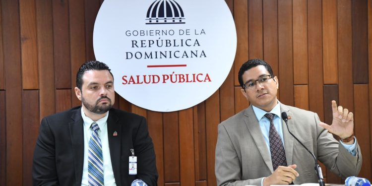 Mantienen vigilancia permanente a casos sospechosos de dengue