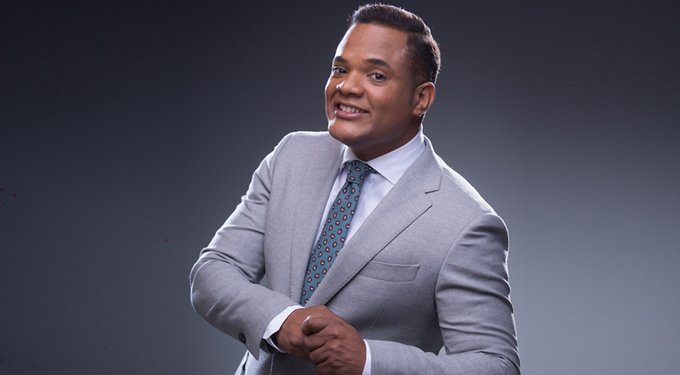 Salsero Alex Matos sufre accidente de tránsito