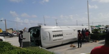 Dos muertos y al menos 20 heridos en accidente en Boulevard Turístico del Este en Bávaro