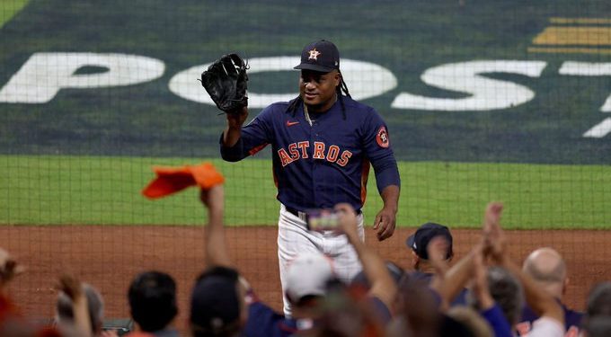 Bregman y Valdez vencen a Yankees 3-2, lideran ALCS 2-0