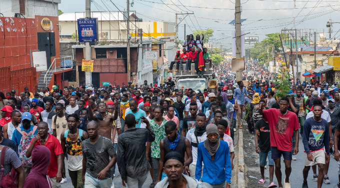 Banco Mundial cierra oficina en Haití debido a inseguridad