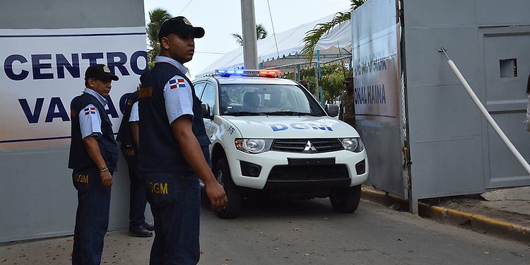 Migración interviene Vacacional de Haina