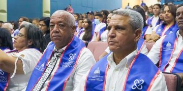 Interior y Policía, el MP y la iglesia católica gradúan a 247 líderes mediadores de conflicto en Santiago