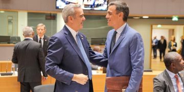 Presidente Abinader inicia su jornada en Bruselas con reunión entre líderes europeos y del Caribe