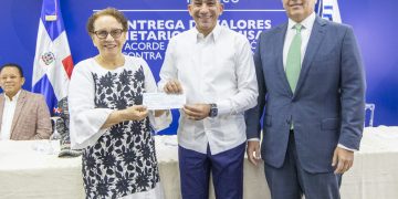 La Procuraduría entrega a instituciones que luchan contra las drogas más de RD$391 millones decomisados en casos de lavado de activos
