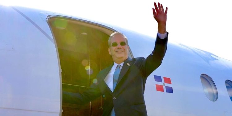 Presidente Abinader viaja este viernes a Nueva York para participar el domingo en el desfile dominicano