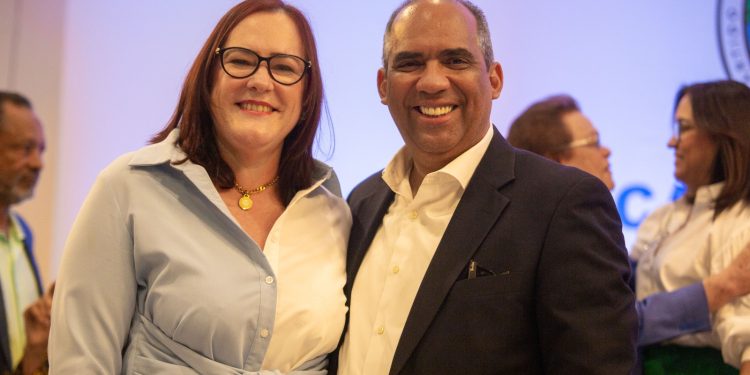 Desmienten Janet Camilo vaya como compañera de boleta de otro aspirante a la Alcaldía del DN