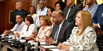 BLOQUE DE DIPUTADOS DEL PLD DEMANDA REFORZAR HOSPITALES PARA ATENDER BROTE DE DENGUE