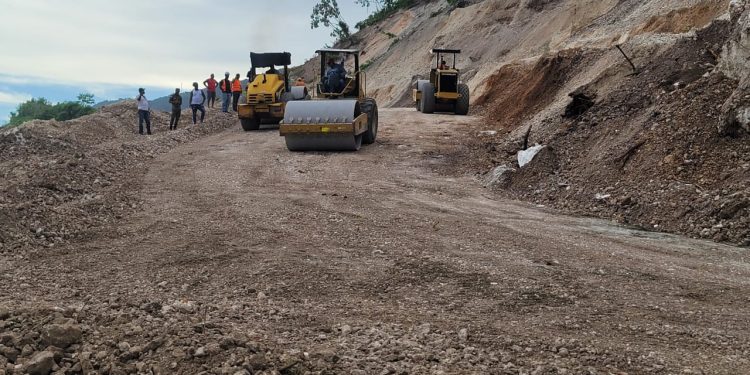 MOPC informa reinicio del tránsito controlado por la carretera Barahona-Enriquillo