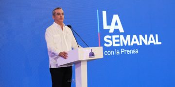 Presidente Abinader presenta detalles del programa “A comer: del campo al colmado”