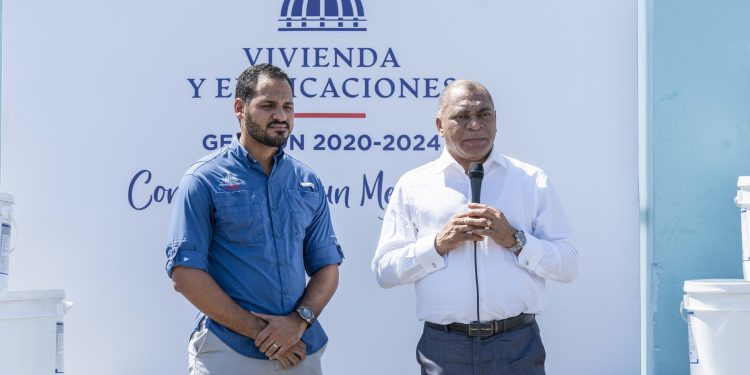 Sistema penitenciario recibe donación de pintura del Mived para proyecto “Pinta tu centro”