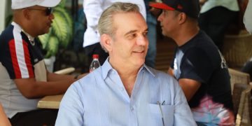 Presidente Abinader supervisa trabajos de remozamiento de la Zona Colonial, con una inversión de 500 millones de pesos de CEIZTUR y conjuntamente 100 millones de pesos del BID