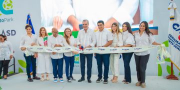 Presidente Abinader inaugura Cristo Park para beneficio de más de 350,000 personas de seis barriadas