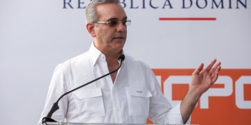 Presidente Luis Abinader inaugura carretera Rancho Arriba – Nizao reclamada por 20 años