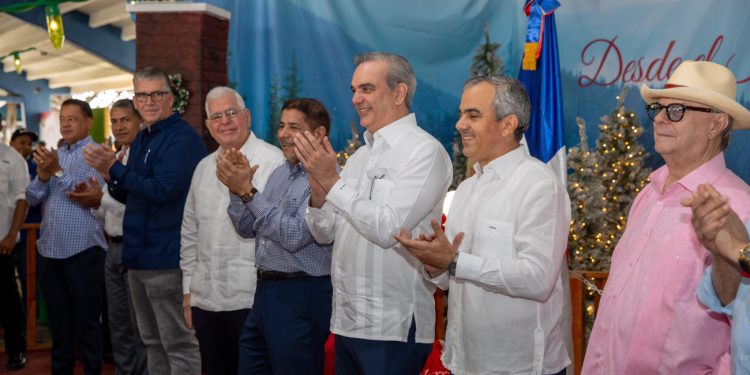 Presidente Abinader inaugura “Navidad del Cambio con el Inespre 2023” con más de 60 productos de la canasta básica a precios bajos