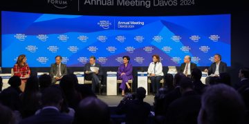 Vicepresidenta afirma en Davos que la implementación de políticas transparentes en RD ha permitido garantizar la estabilidad económica y social para atraer inversiones