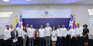 Mirex logra cooperación de Colombia con más de 10,000 becas para dominicanos