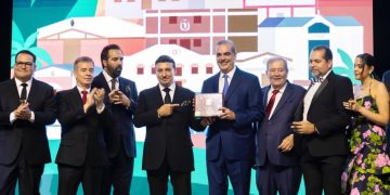 Asociación de Productores de Cigarros de RD valora apoyo incansable del presidente Abinader al sector tabaquero