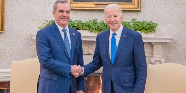 Presidente de EE. UU., Joe Biden, envía carta de felicitación a su homólogo Luis Abinader por su liderazgo en la región