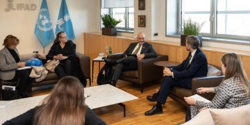 Ministro de Economía recomienda implementación de innovaciones para reducir barreras que afectan la agricultura en pequeños países insulares en desarrollo