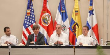 Presidente Abinader afirma en encuentro ADD potencial de RD para expandir nuevas industrias y generar más empleos