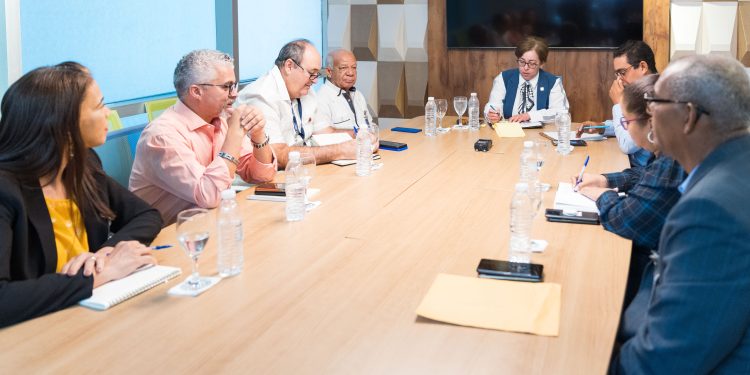 Ministerio Público sostiene encuentro para garantizar protección animal