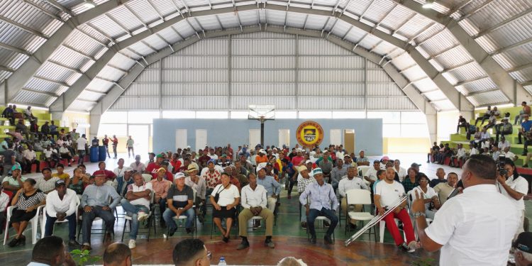 Utepda realiza encuentro de socialización con beneficiarios en los Fríos y Sabaneta