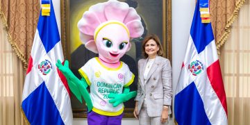 Vicepresidenta Raquel Peña recibe a Taní, mascota de la Copa Mundial Femenina Sub-17
