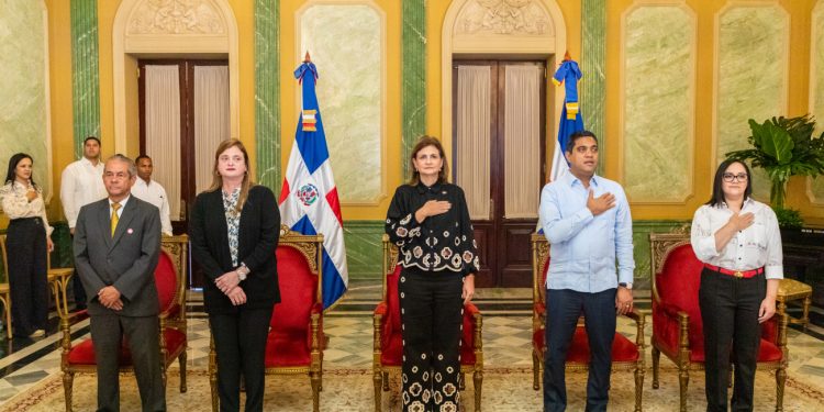 Vicepresidenta Raquel Peña augura éxitos a selección nacional dominicana de fútbol femenino Sub-17 para la Copa Mundial 2024