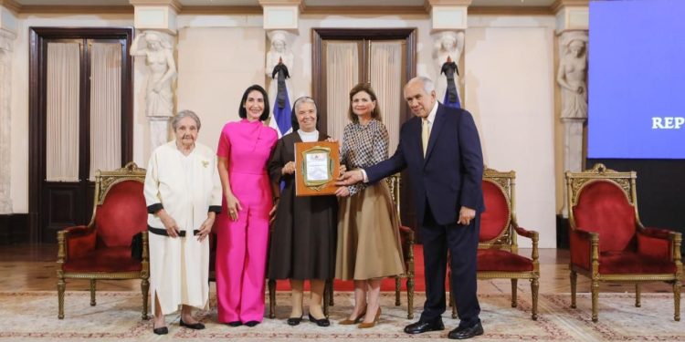 Gobierno ha triplicado presupuesto para servicios a envejecientes y otorgado más de 57,000 pensiones solidarias, destaca Raquel Peña