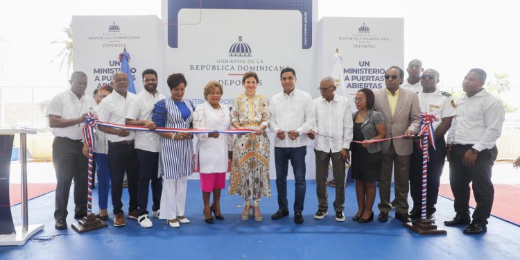 Raquel Peña entrega 403 viviendas en SDE y reafirma compromiso con familias dominicanas