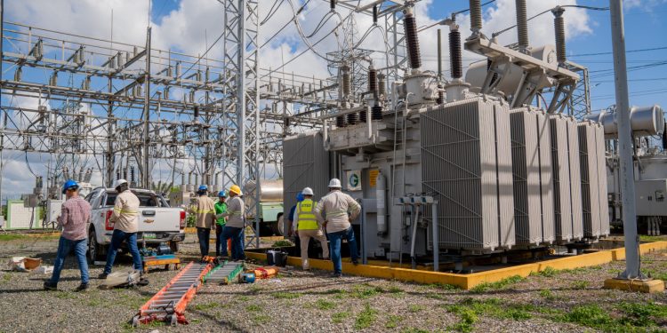 ETED fortalece el sistema eléctrico con nuevas instalaciones en las subestaciones de Santiago y  Santo Domingo