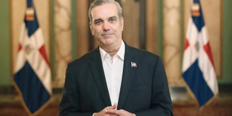 Presidente Abinader presenta iniciativas legislativas para combatir el crimen organizado y proteger a víctimas y testigos